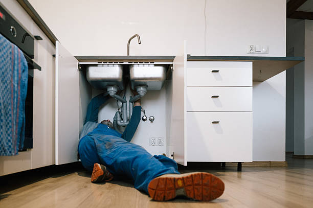 Professional Drain Cleaning technician working in Fremont, CA